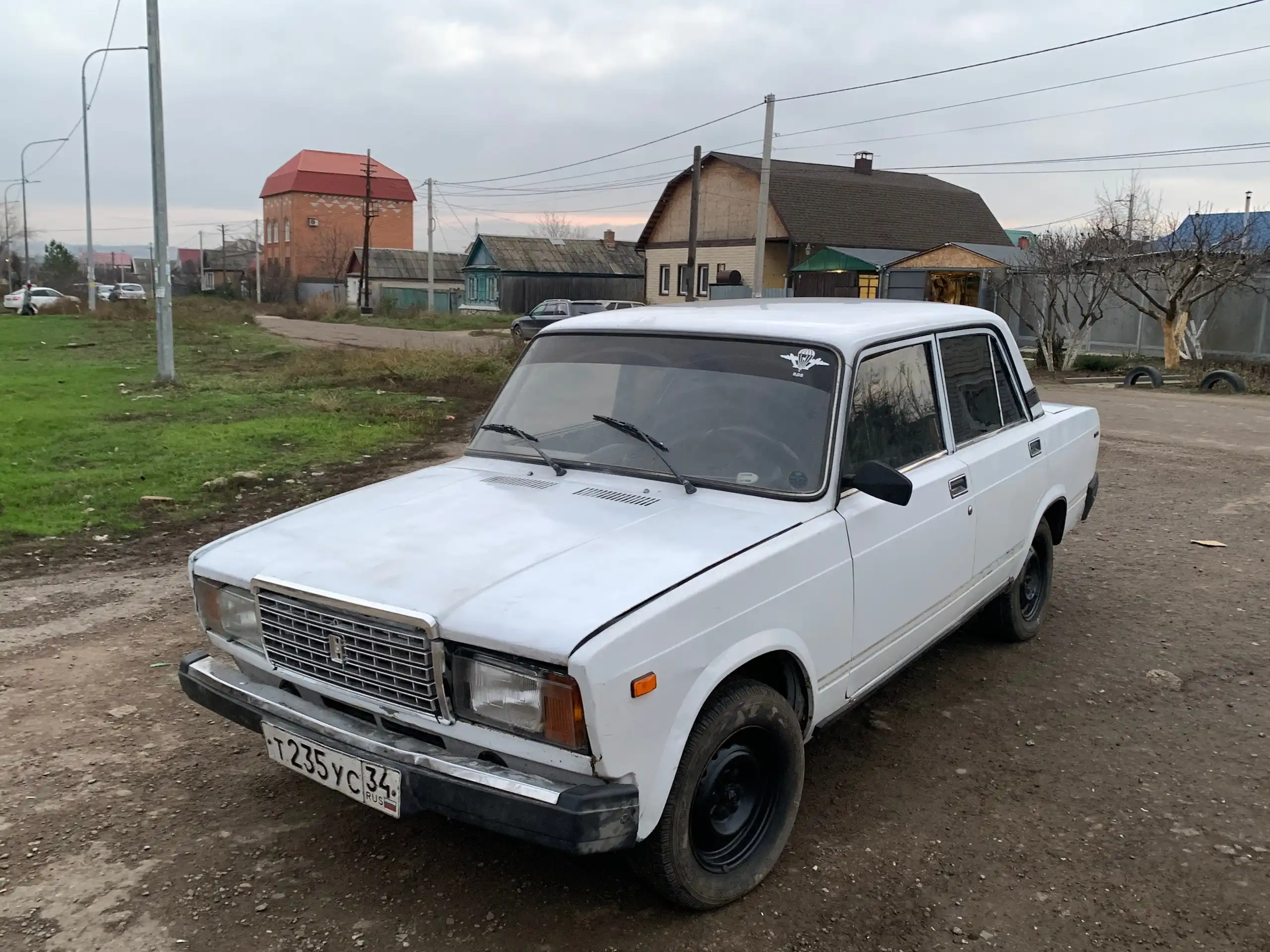 ВАЗ 2107 2003 года в отличном состоянии