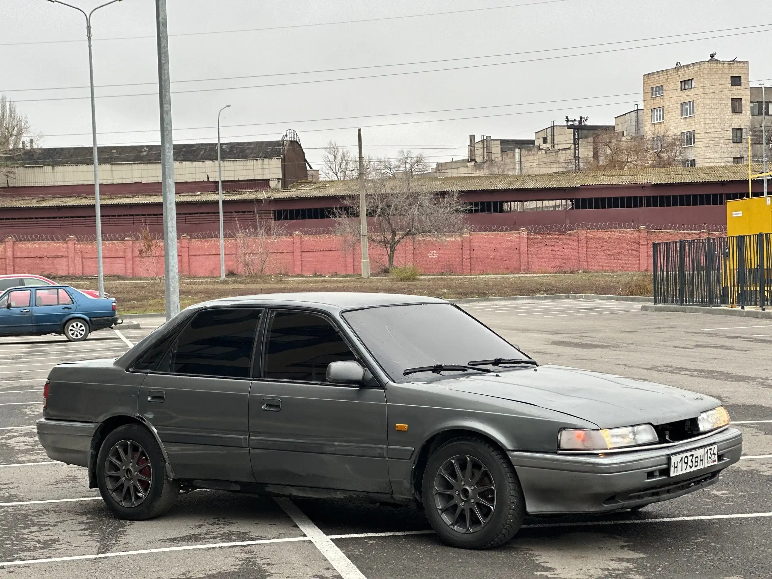 Mazda 626 1989 года в отличном состоянии