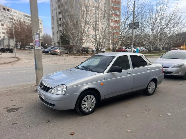 Lada Priora 2007 с ГУРом и хорошей музыкой - Авто в Волгоград