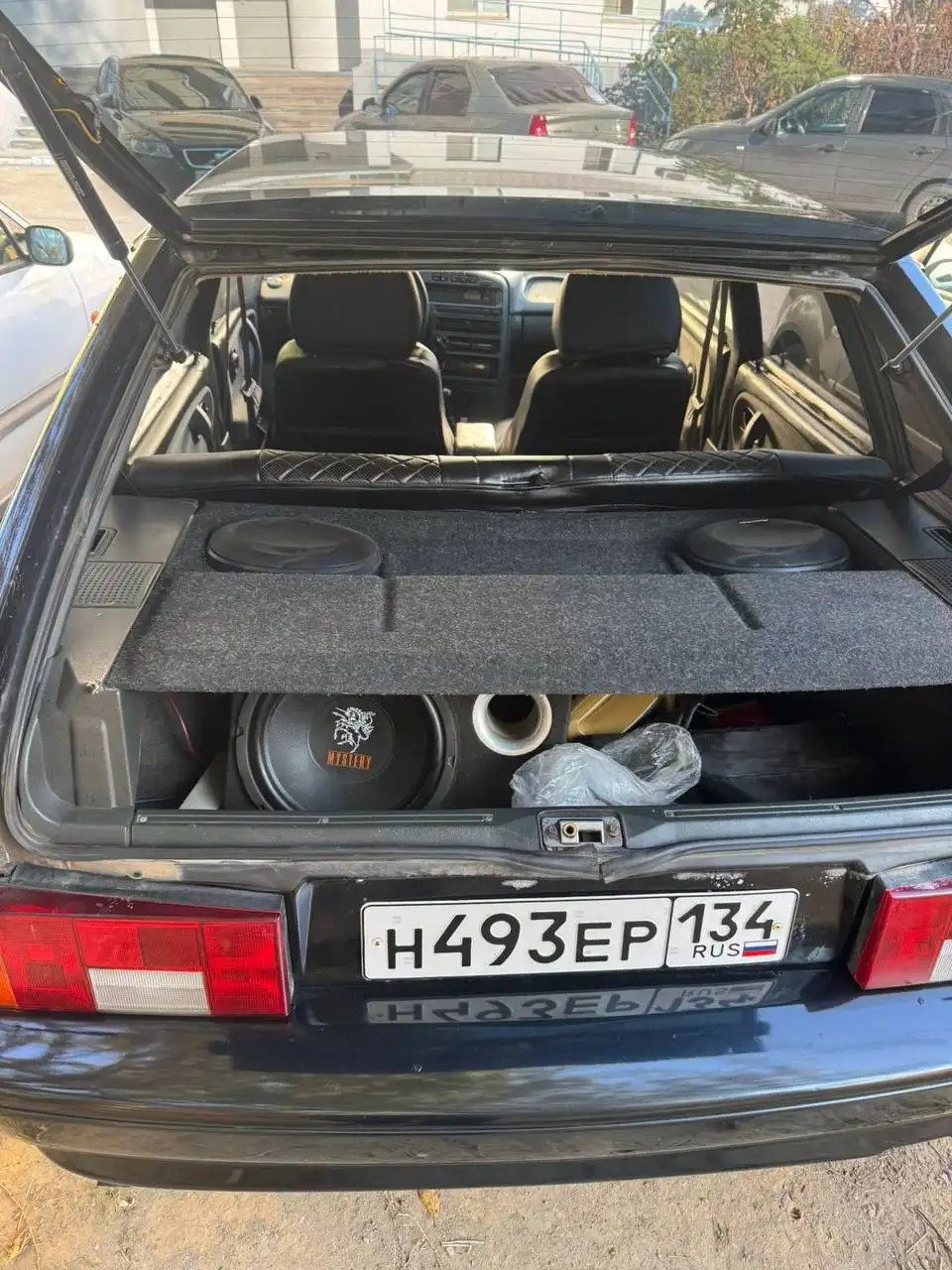 ВАЗ-2114 2010 года с пробегом 180000 км