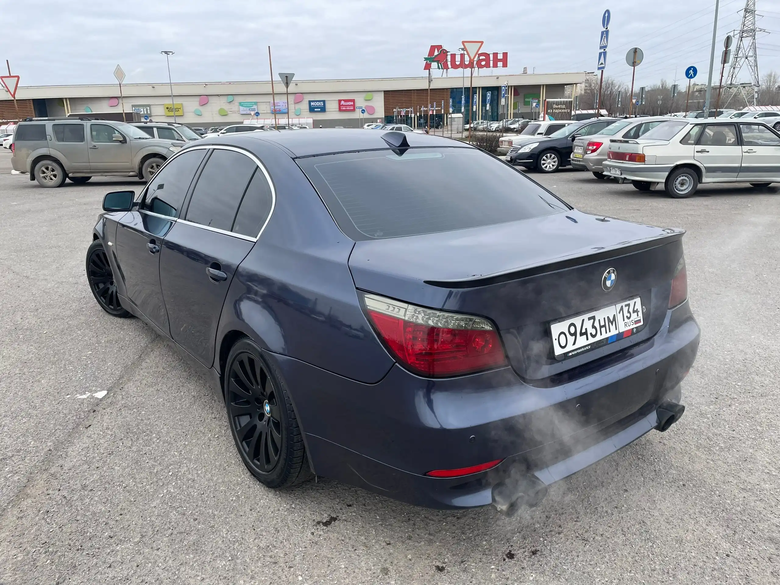 BMW E60 2.0L автомат в отличном состоянии