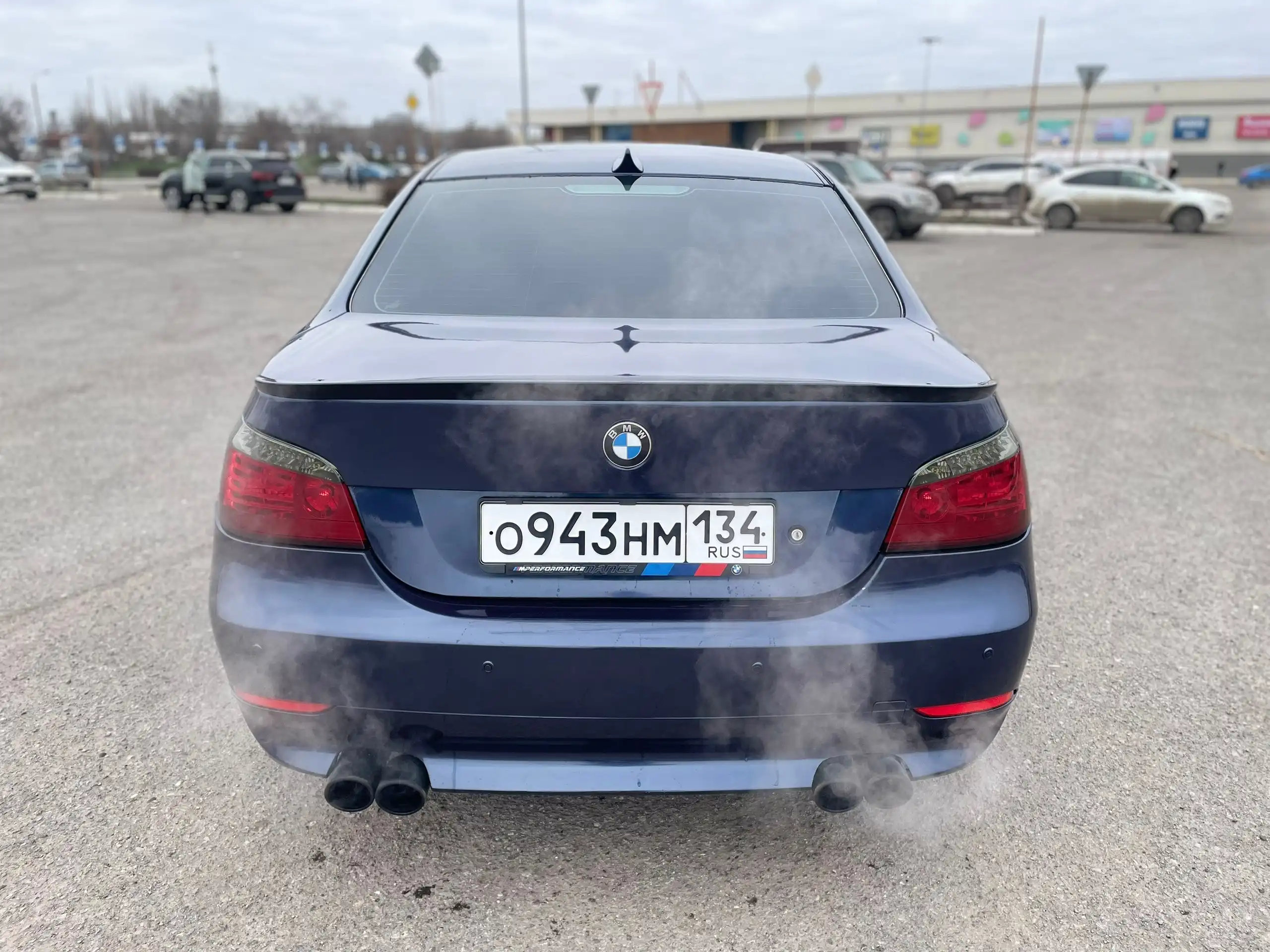 BMW E60 2.0L автомат в отличном состоянии
