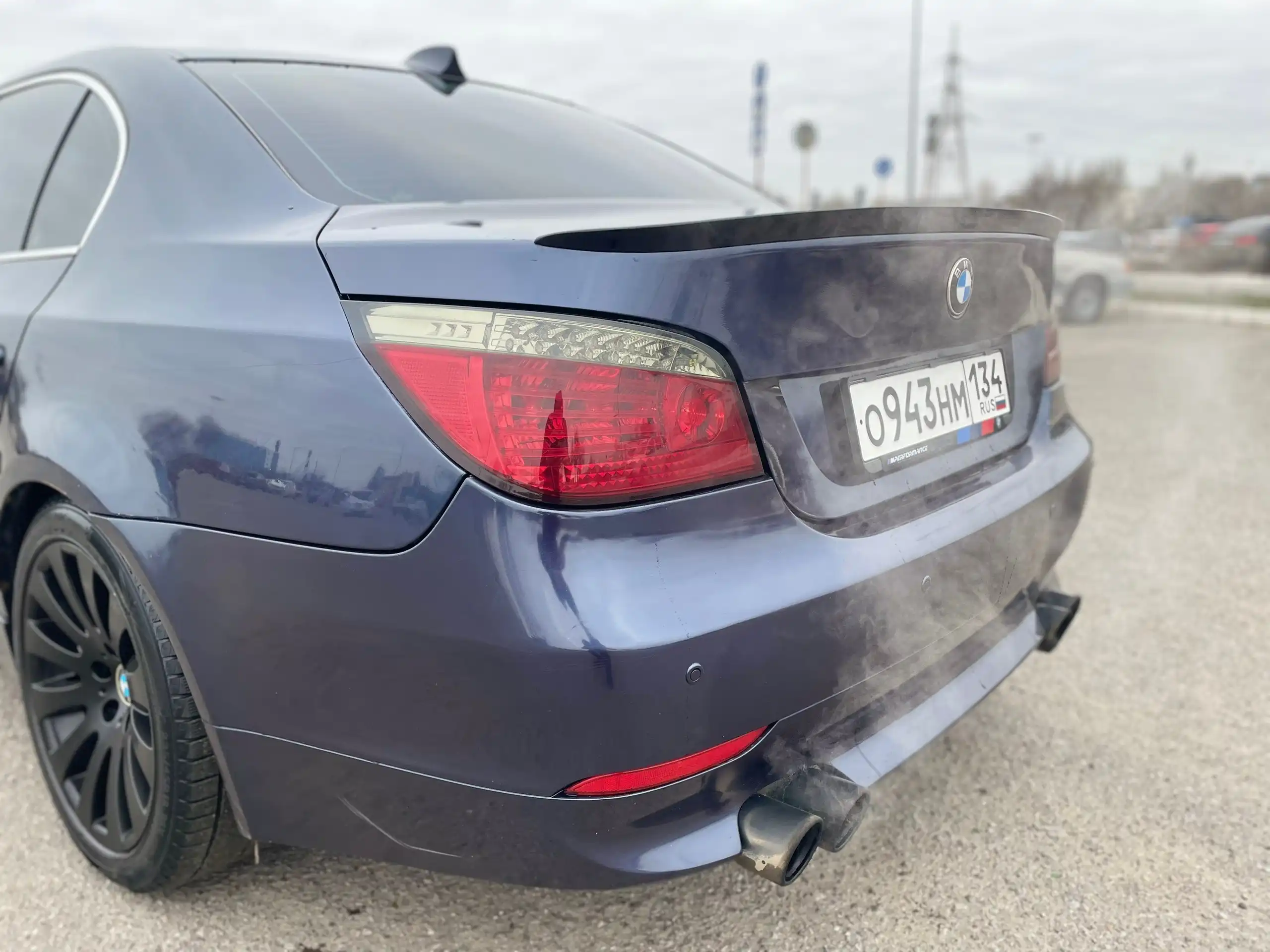 BMW E60 2.0L автомат в отличном состоянии