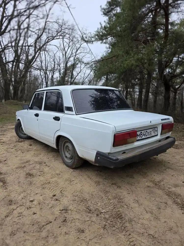 ВАЗ 2107 2007 года с пробегом 100000 км