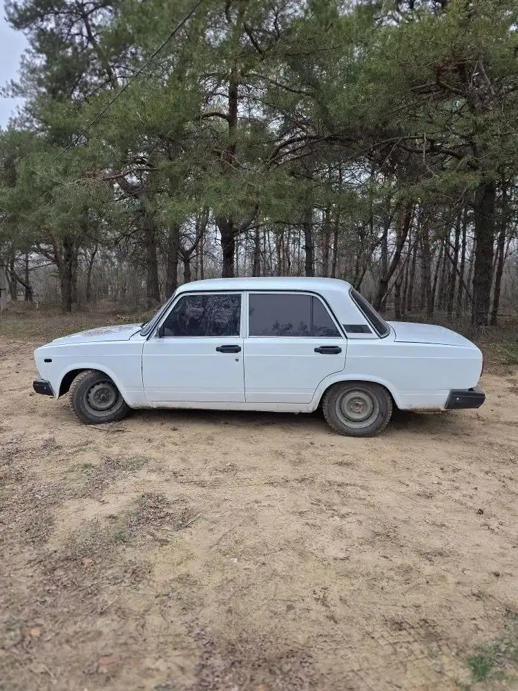 ВАЗ 2107 2007 года с пробегом 100000 км