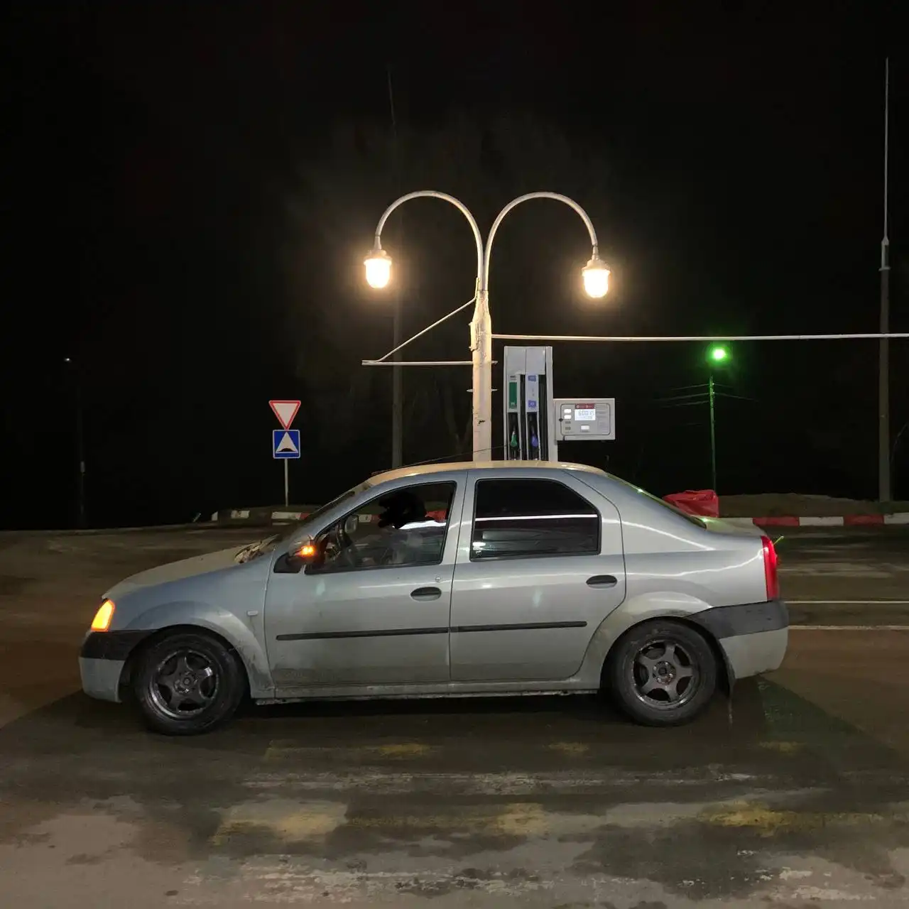 Renault Logan 2007 г.в. с пробегом 180000 км