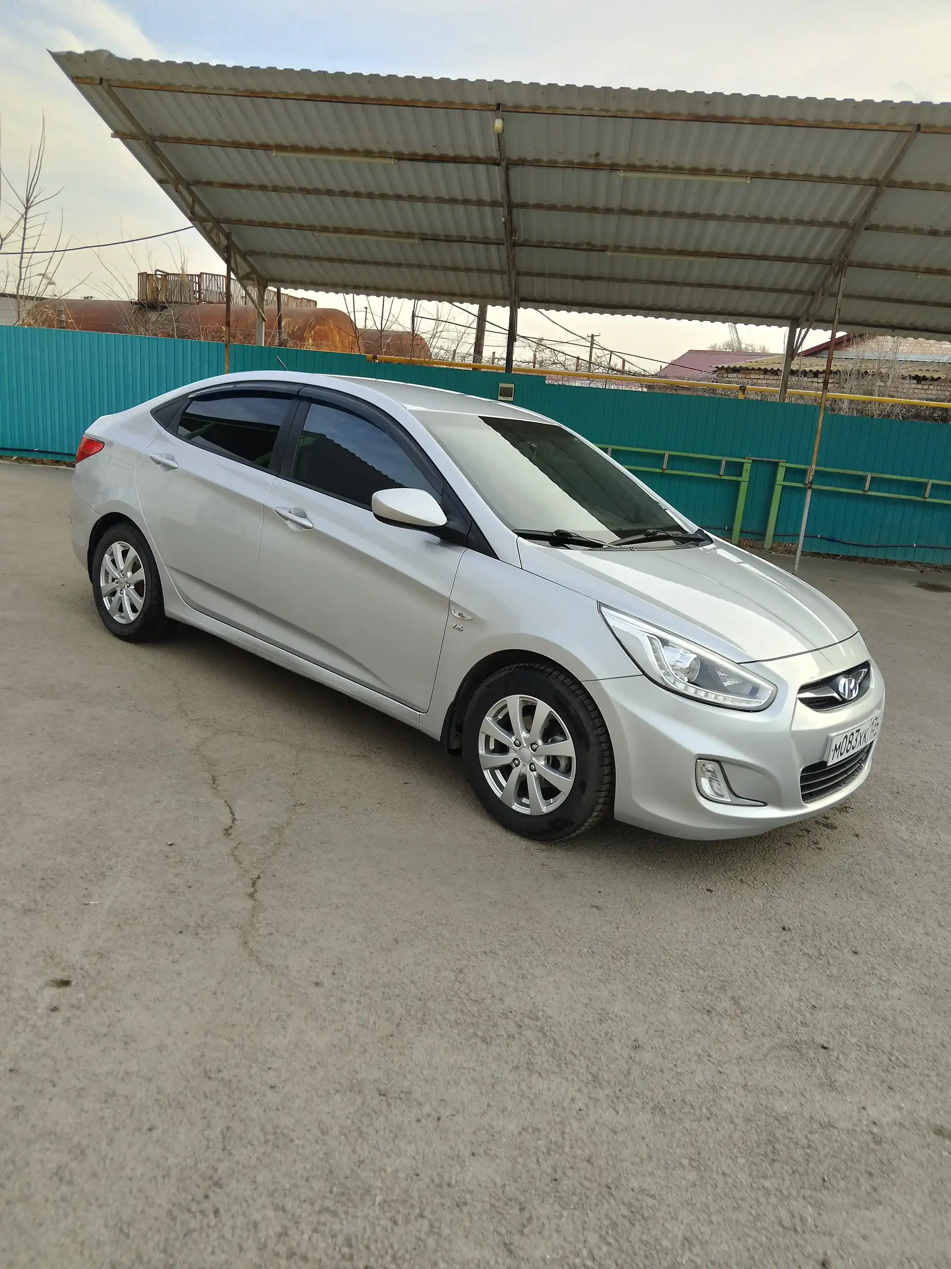 Hyundai Solaris 2013, 1.6, АКПП с автозапуском и шумоизоляцией