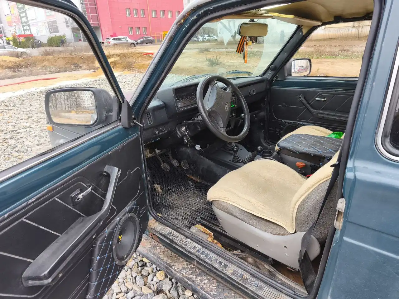 Продажа Нива 21213 1998 года с пробегом 220000 км