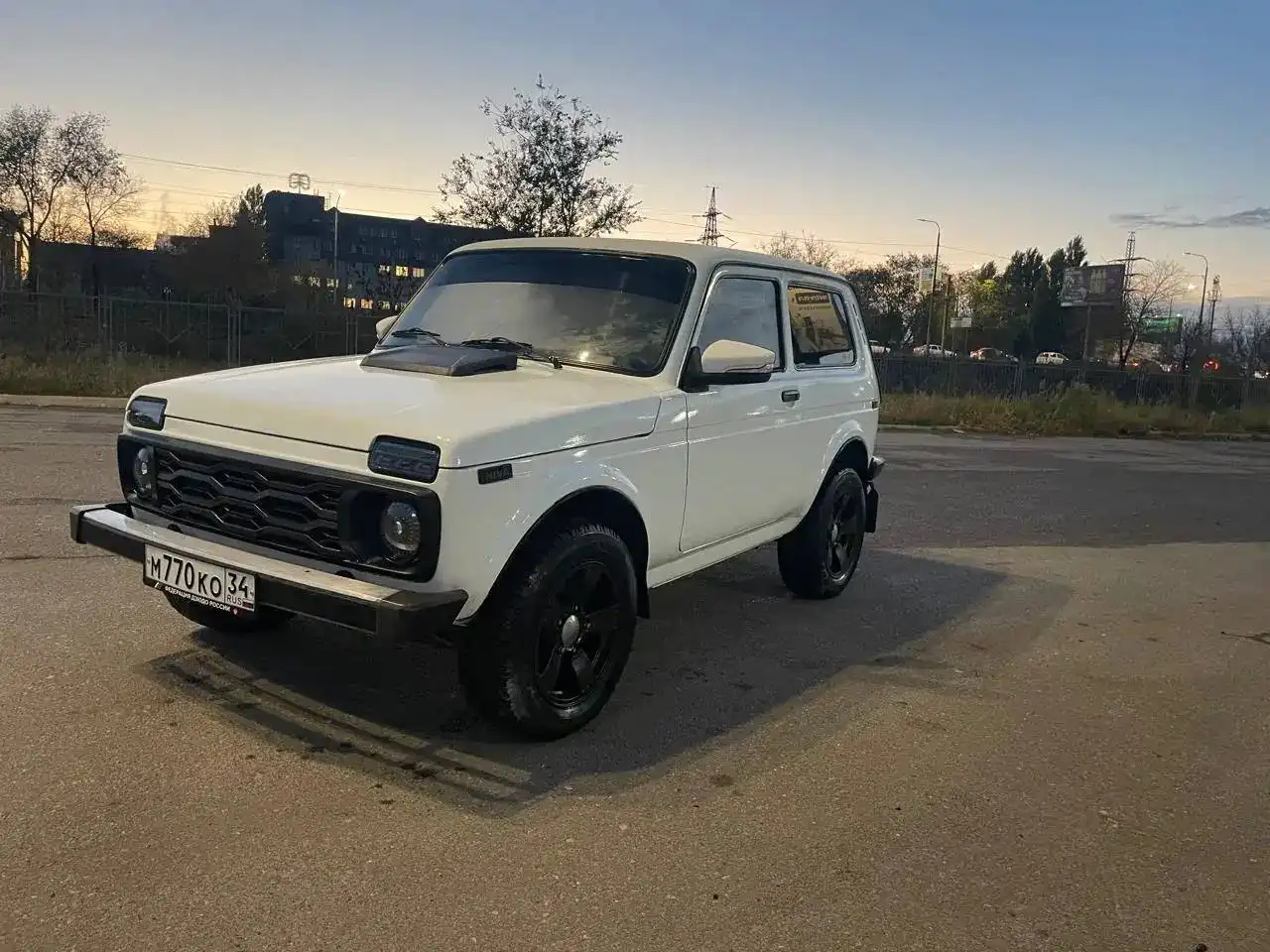 Продается Нива 2009 года с пробегом 120000 км