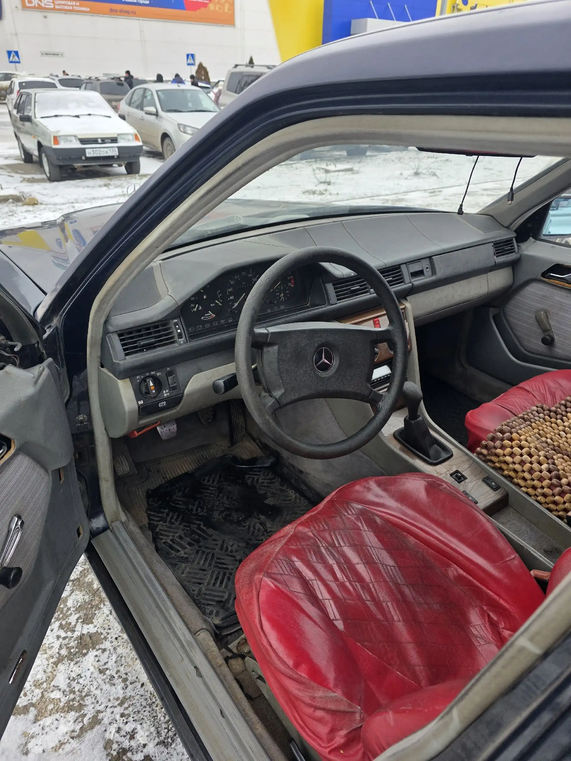 Продажа Mercedes-Benz W124 1986 года выпуска
