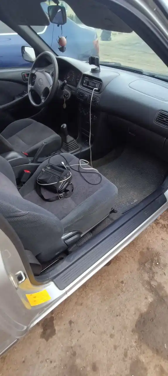 Toyota 1999 года, пробег 287000 км, механическая КПП