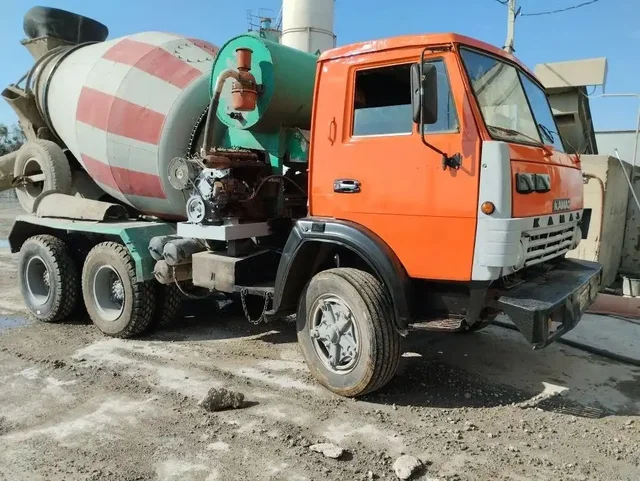 КАМАЗ 5511 1989 года с бочкой 2015 года - Авто в Волжский