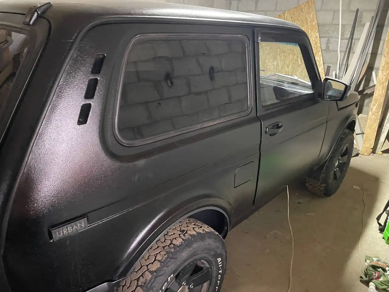 Продам Ниву 21213 после покраски с электрическими стеклоподъемниками