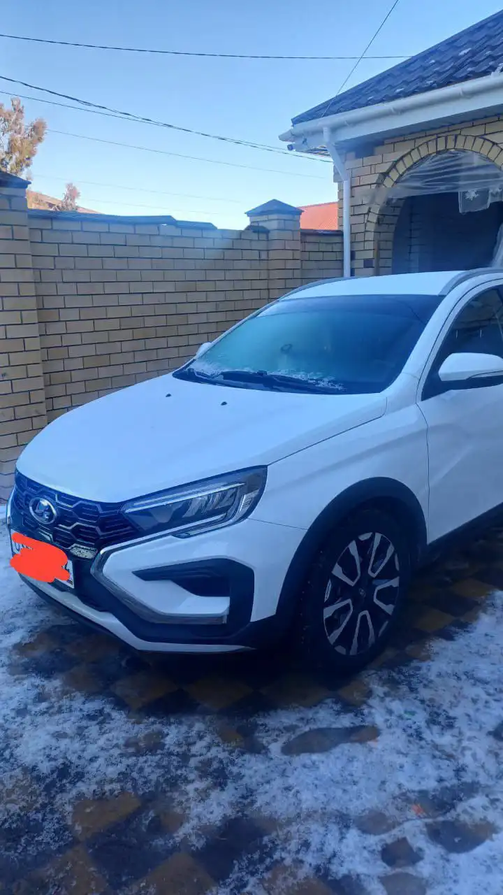 Продажа Lada Vesta Cross 2024 года с пробегом 29000 км