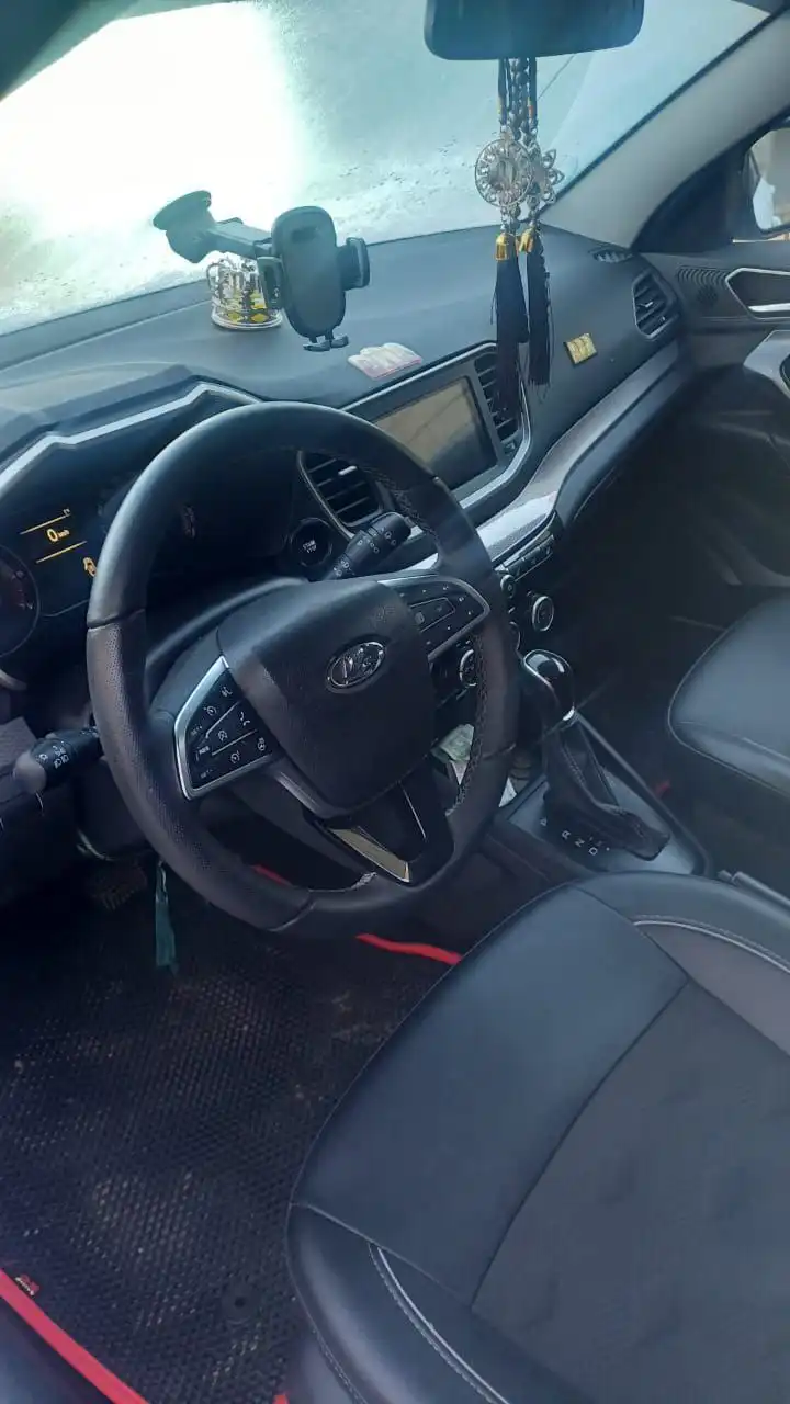 Продажа Lada Vesta Cross 2024 года с пробегом 29000 км