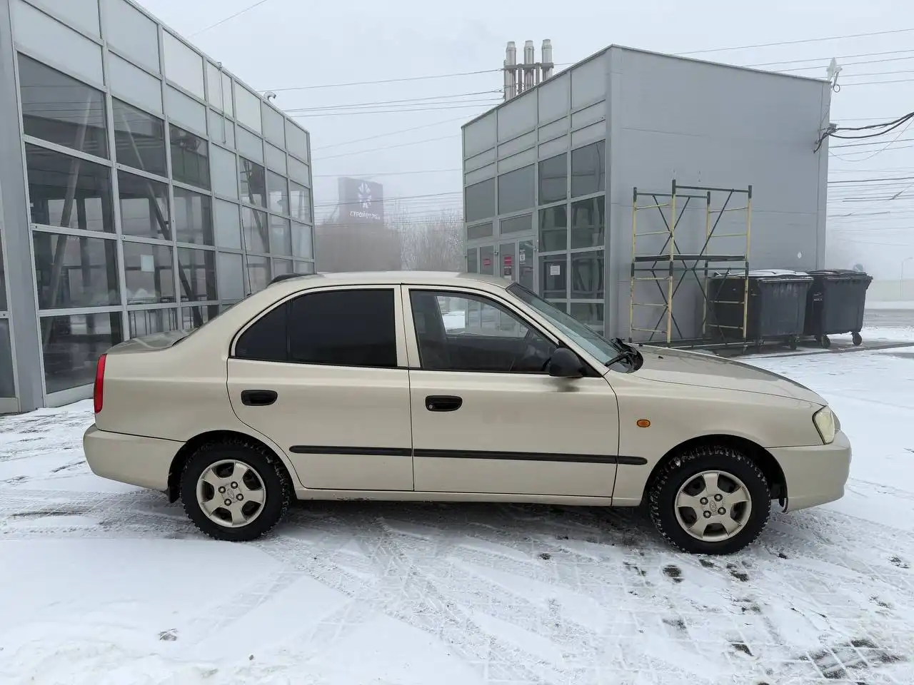 Продажа Hyundai Accent 2004 года с пробегом 300000 км