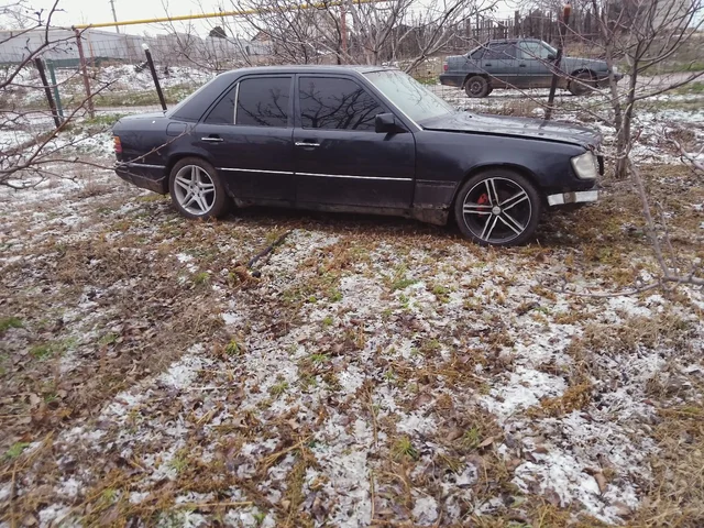 Mercedes W124 2.3 АКПП на ходу - Внедорожники в Волгоград