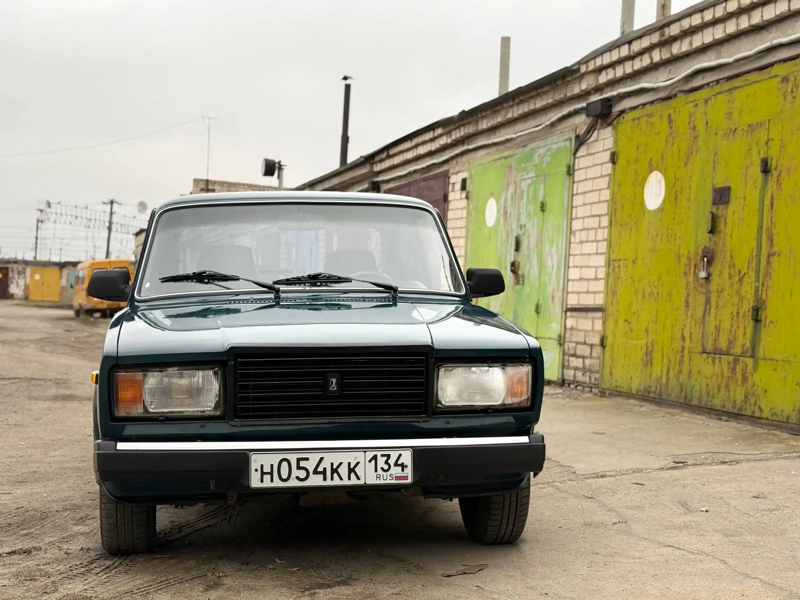 ВАЗ 2107 2004 г.в., 90 тыс. км, механика, карбюратор, один хозяин по факту - Легковые автомобили (Авто) в Волжский