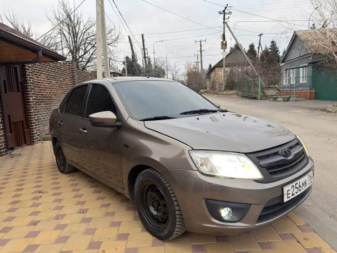 Lada Granta 2017 в цвете кориандр - Легковые автомобили (Авто) в Волгоград