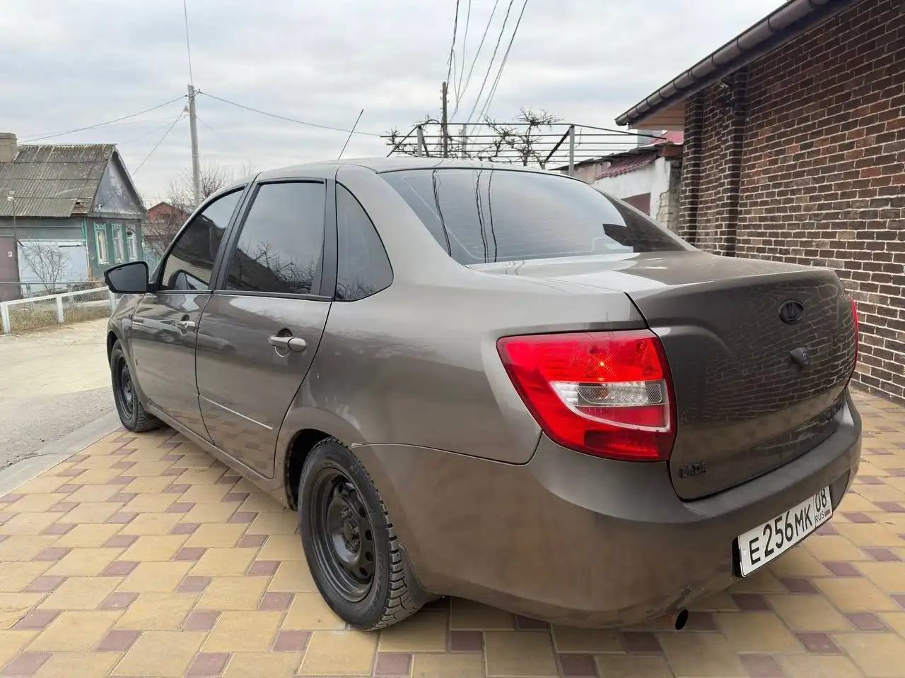 Lada Granta 2017 в цвете кориандр - Легковые автомобили (Авто) в Волгоград