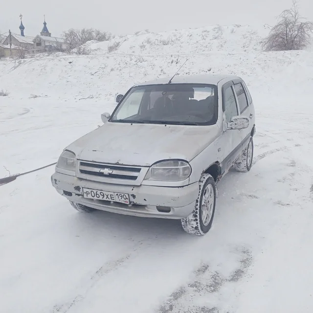 Продается Шевроле Нива 2003 года - Шины и диски в Волгоград