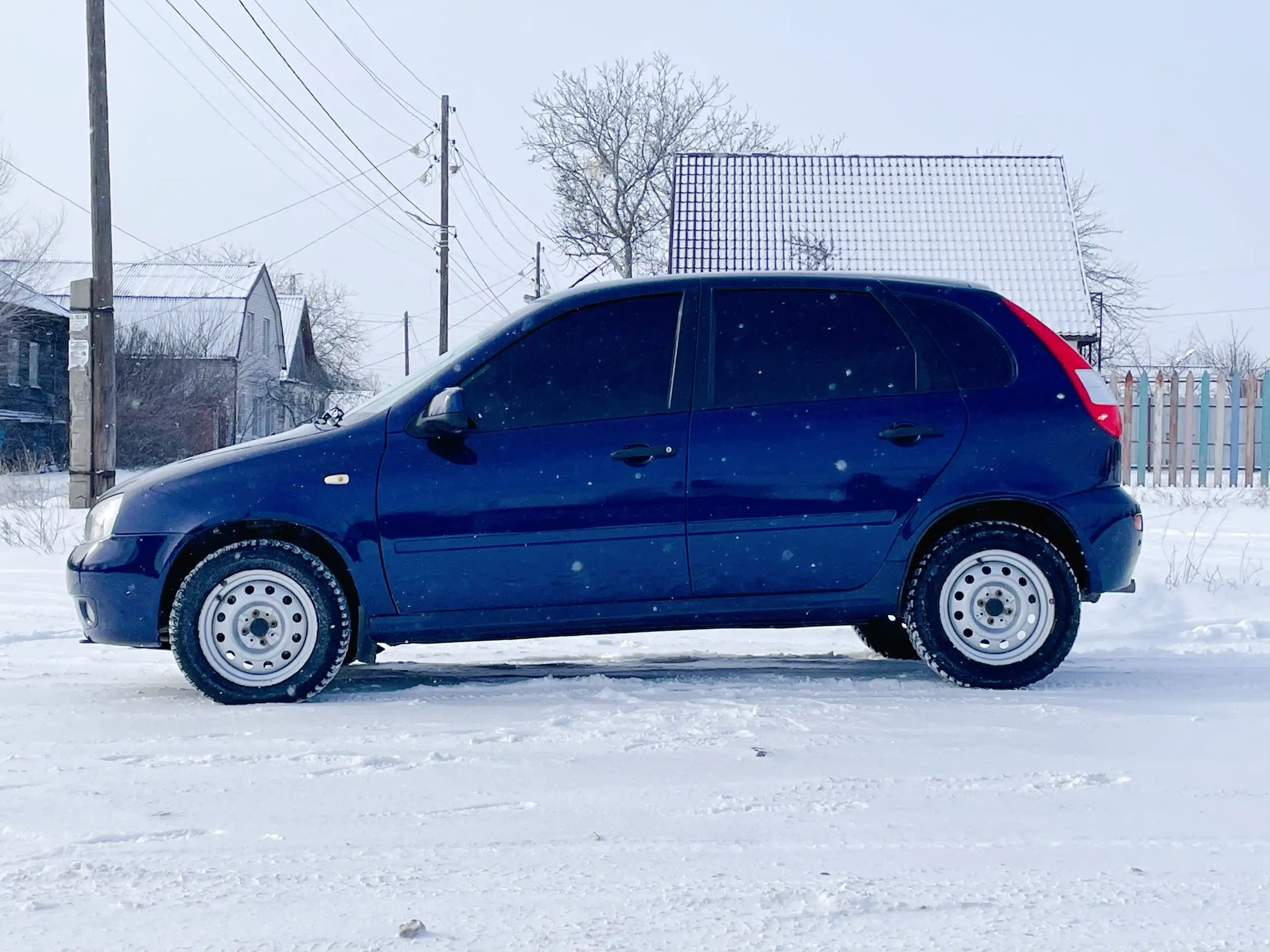Продажа Лада Калина 2012 года в комплектации Люкс - Легковые автомобили (Авто) в Волгоград