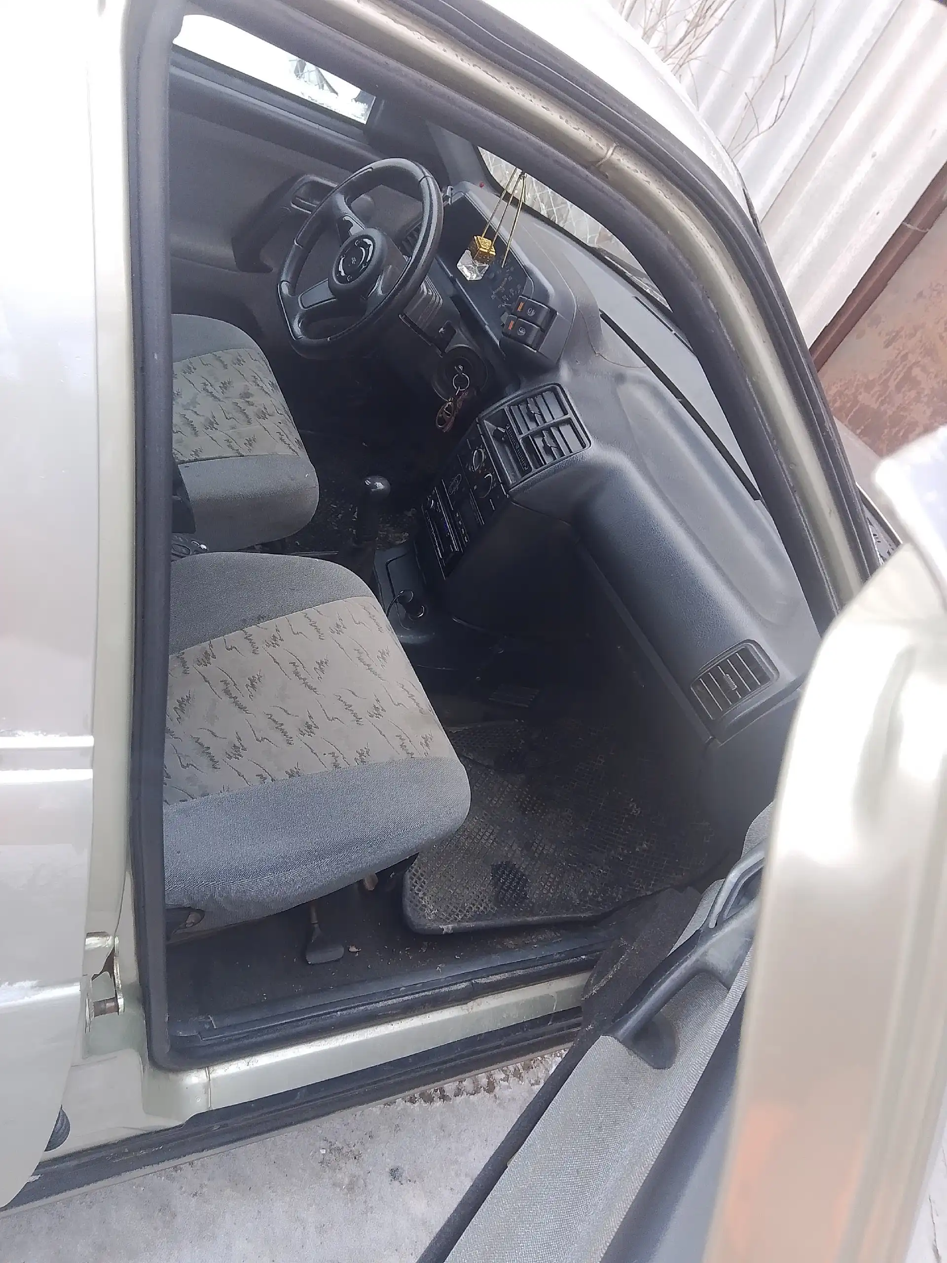 ВАЗ 2110 2006 года с пробегом 200000 км - Легковые автомобили (Авто) в Волгоград