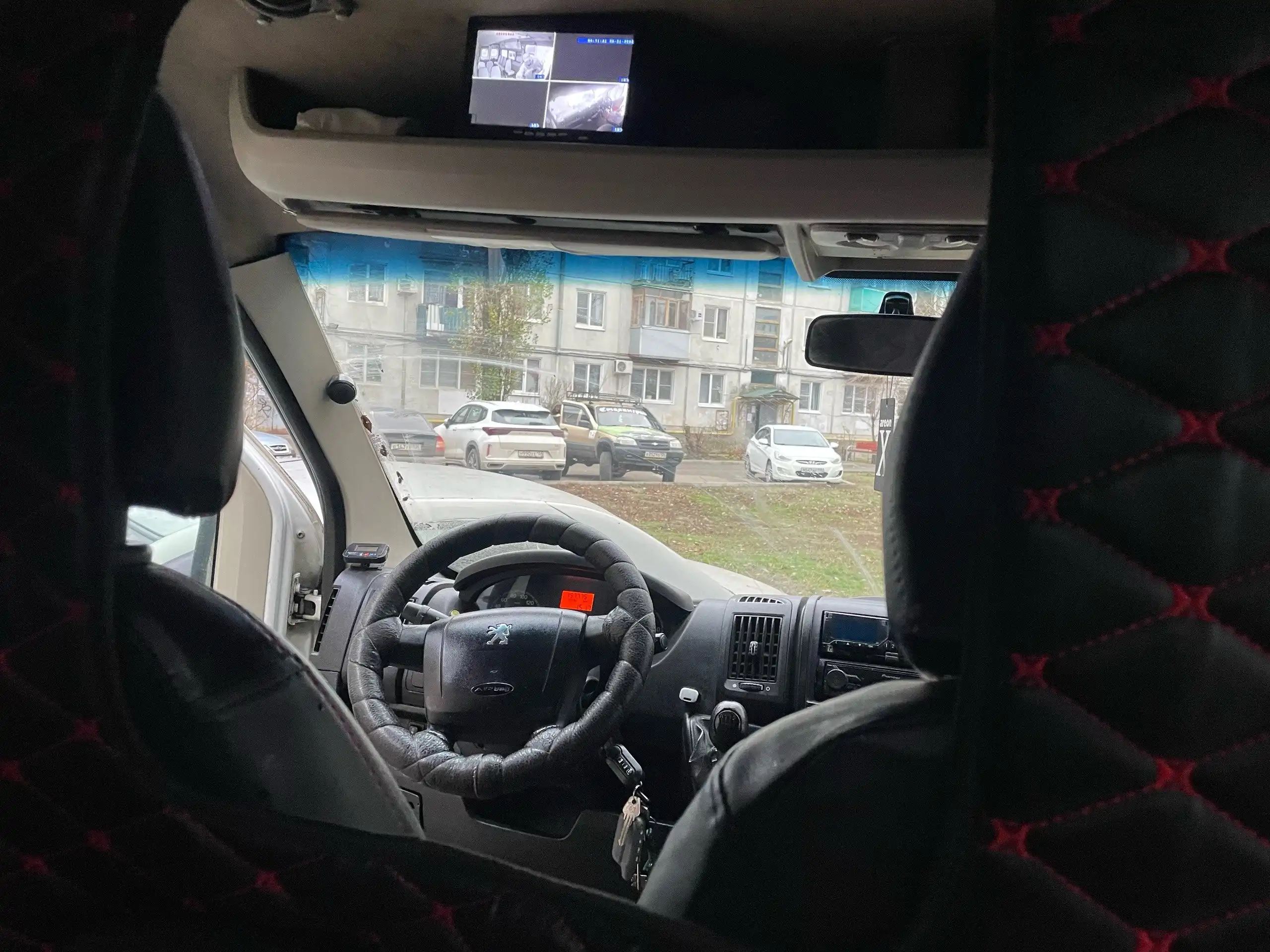 Peugeot минивэн 2012 года в отличном состоянии - Минивэн (Авто) в Волгоград