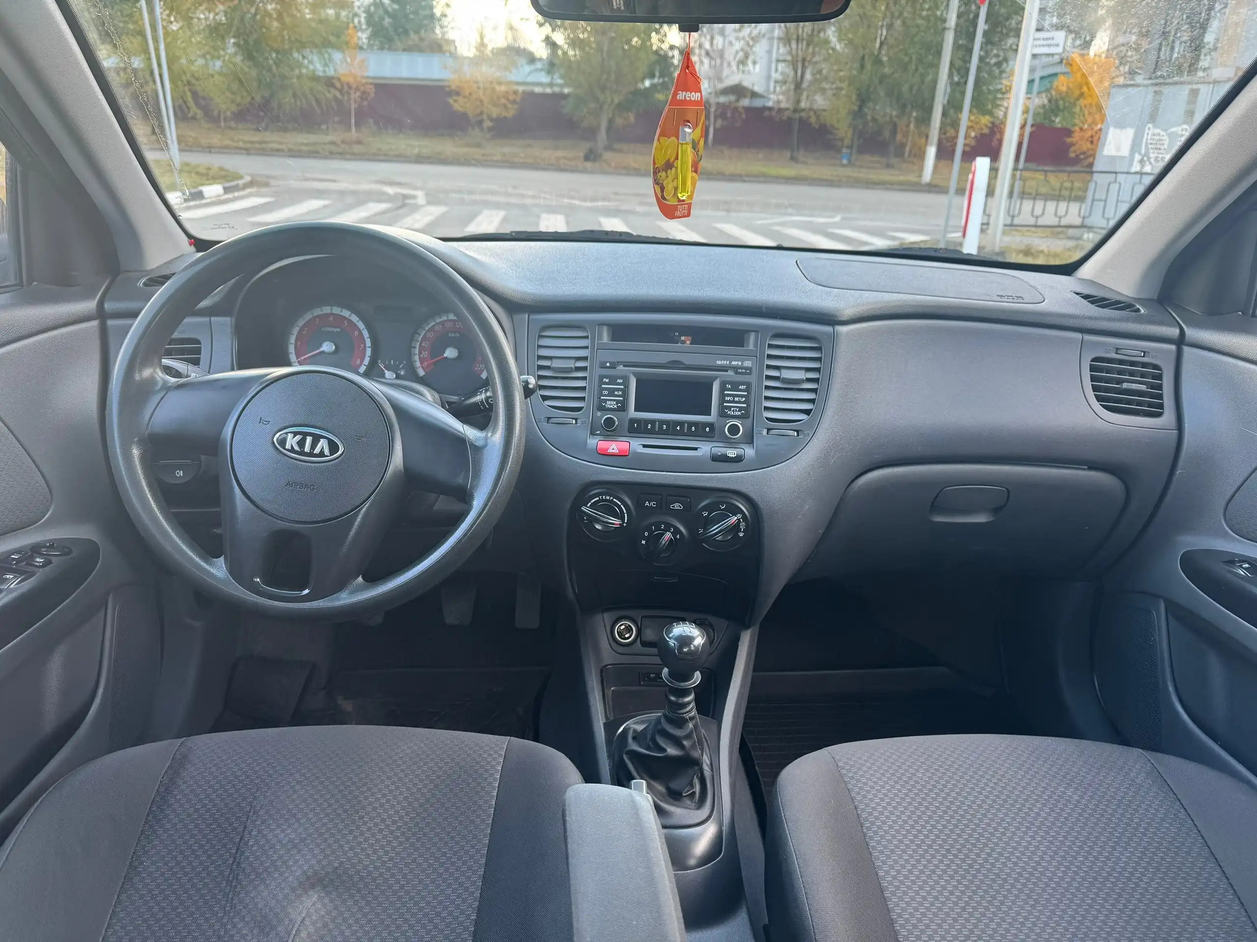 Kia Rio 2011 в отличном состоянии - Легковые автомобили (Авто) в Волгоград