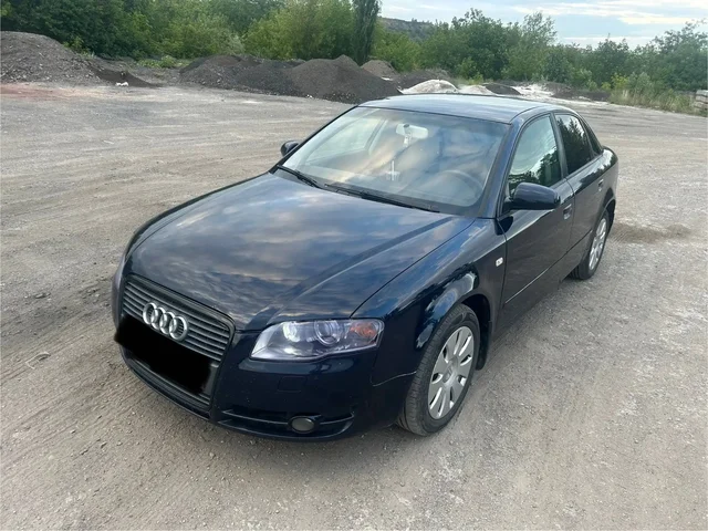 Продажа Audi A4 B7 2005 года с автоматической коробкой передач - Аудиооборудование в Волгоград