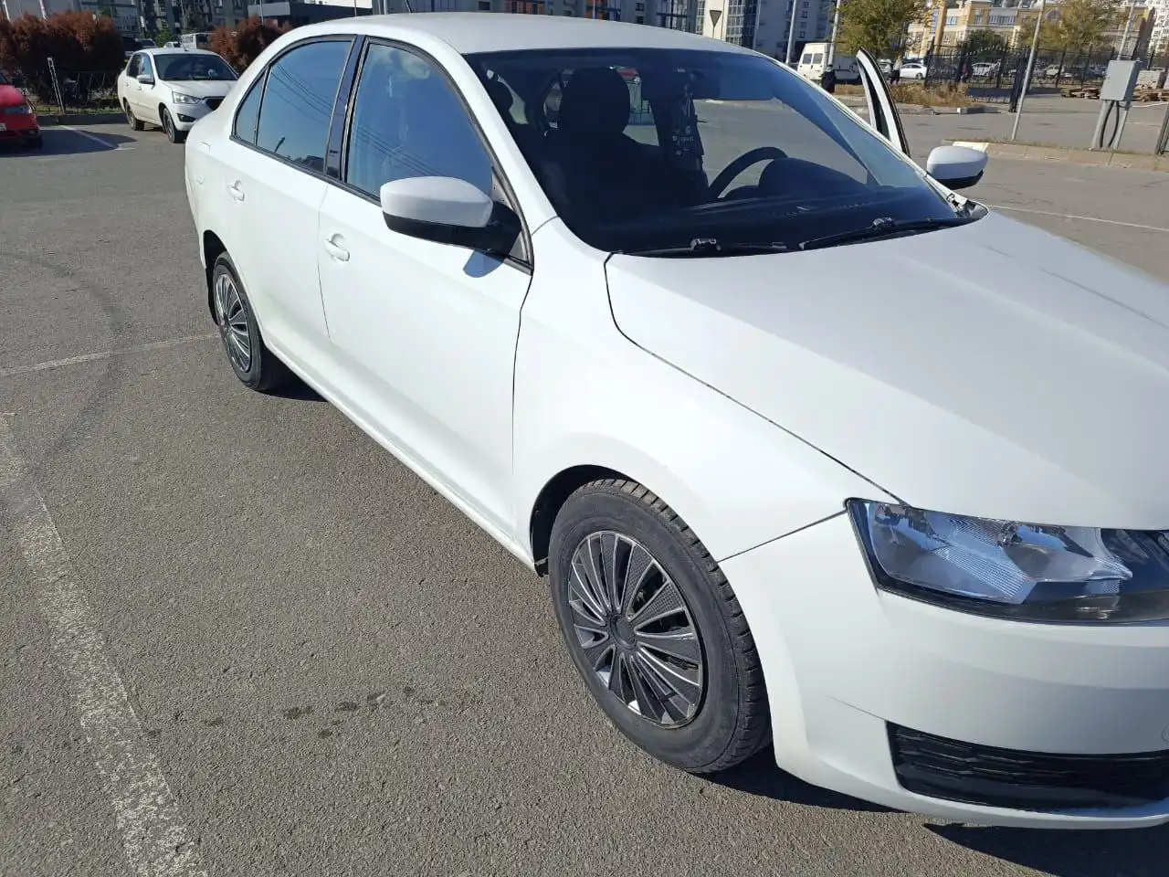 Продажа двух автомобилей Skoda Rapid 2017 года - Легковые автомобили (Авто) в Волгоград