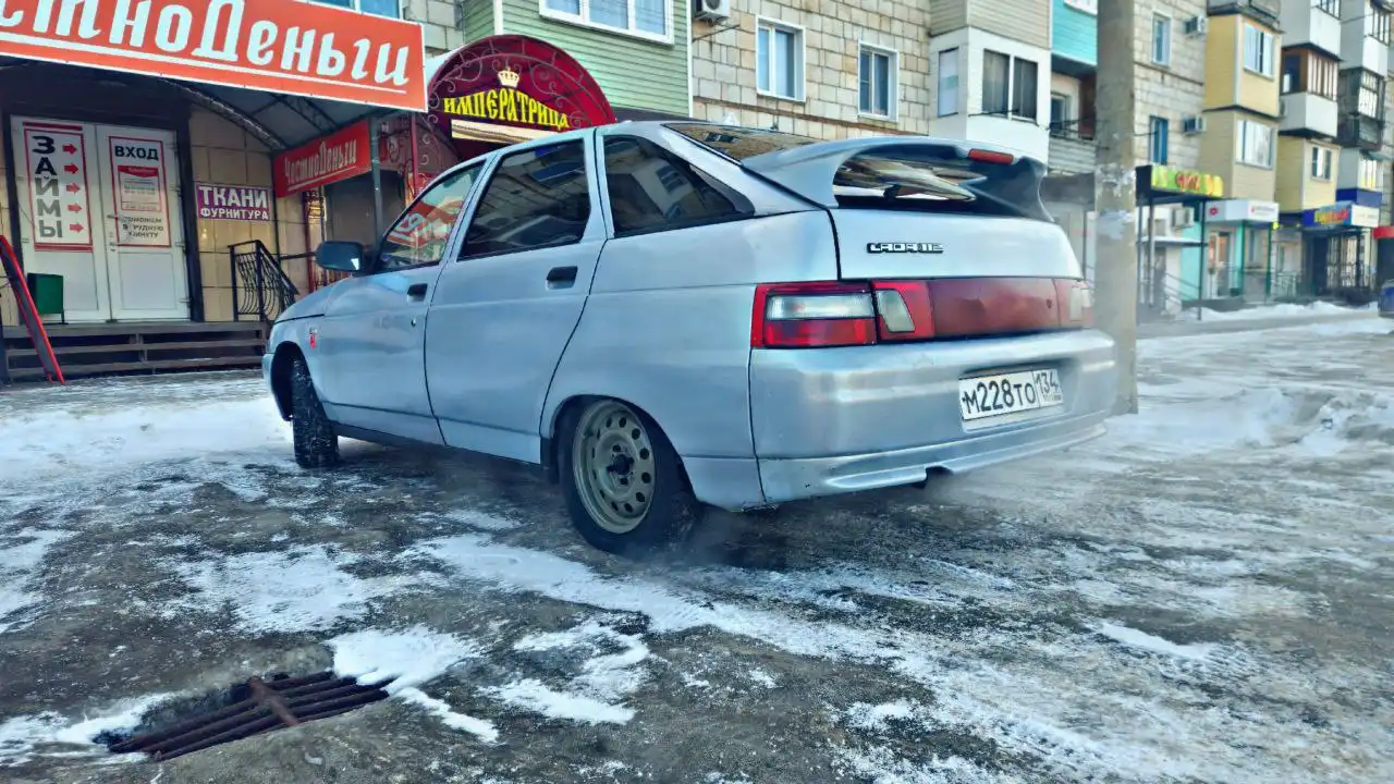 Продажа ВАЗ 2112 2004 года - Легковые автомобили (Авто) в Михайловка