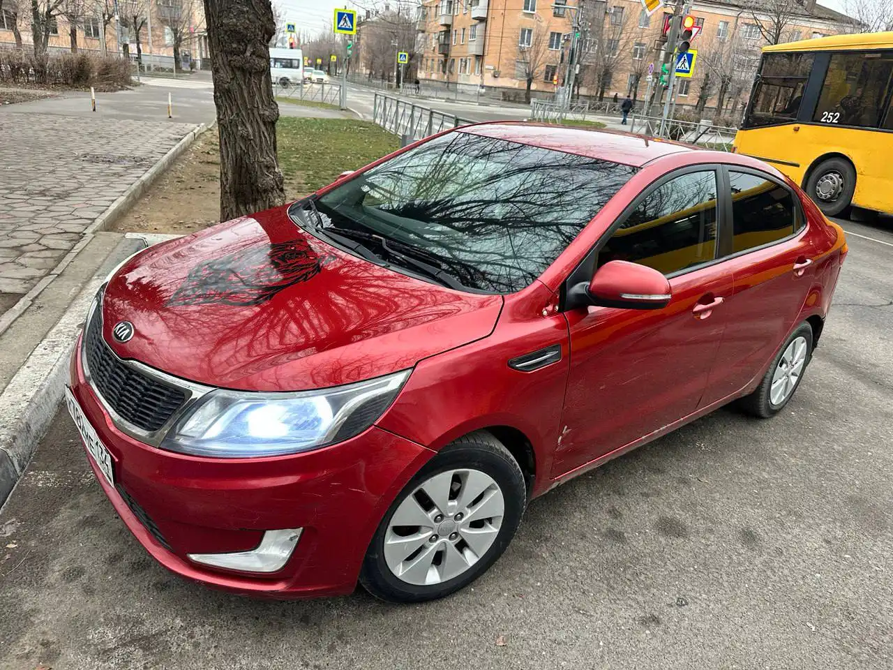 Продажа KIA RIO 2013 года, автомат, пробег 181000 км - Авто в Волжский