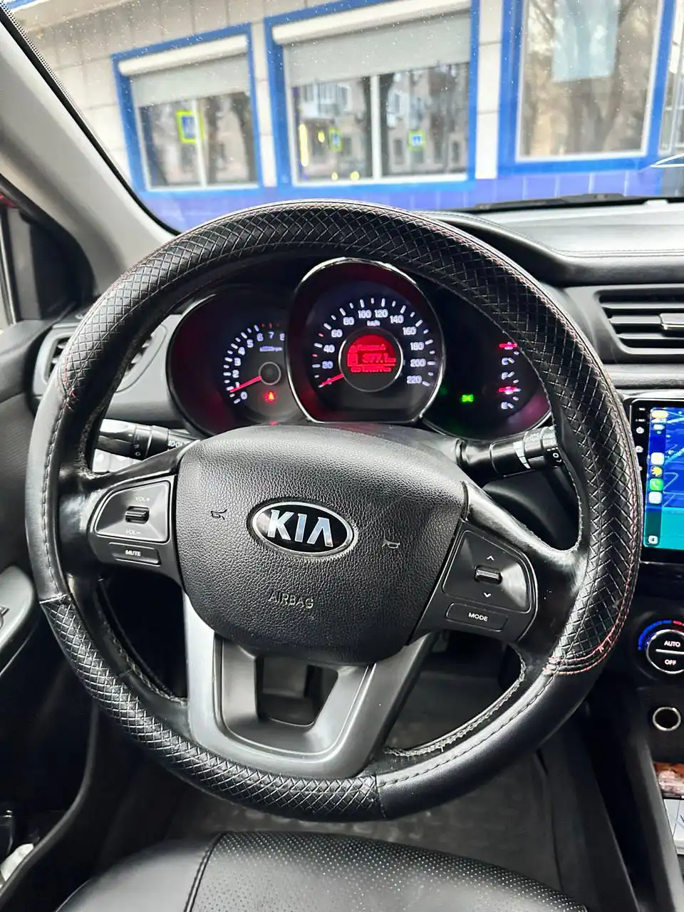 Продажа KIA RIO 2013 года, автомат, пробег 181000 км - Авто в Волжский