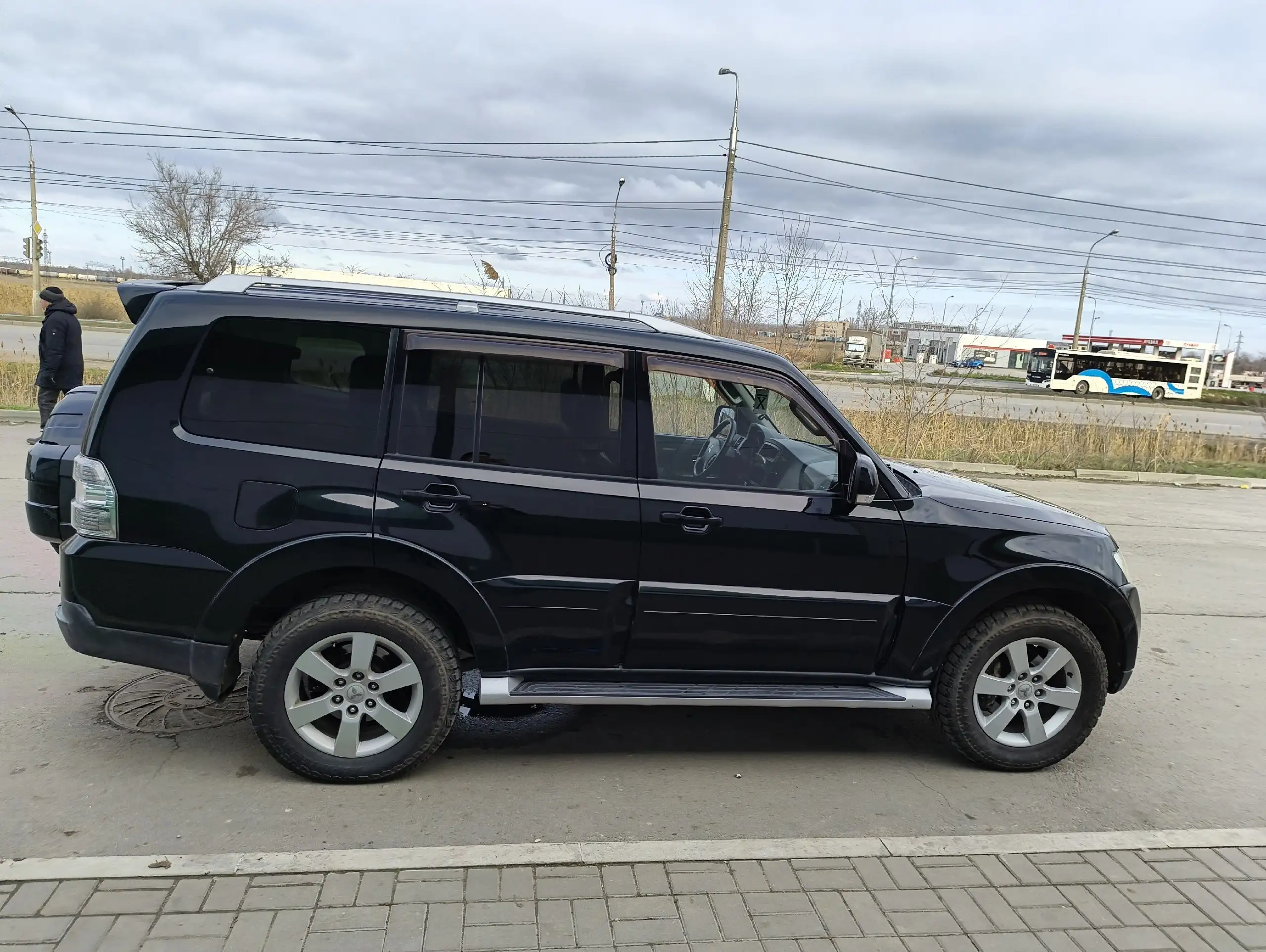Mitsubishi Pajero внедорожник - Авто в Волгоград