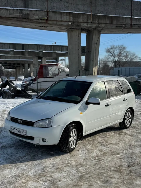 Lada Kalina 2011 года выпуска в отличном состоянии - Легковые автомобили в Волгоград