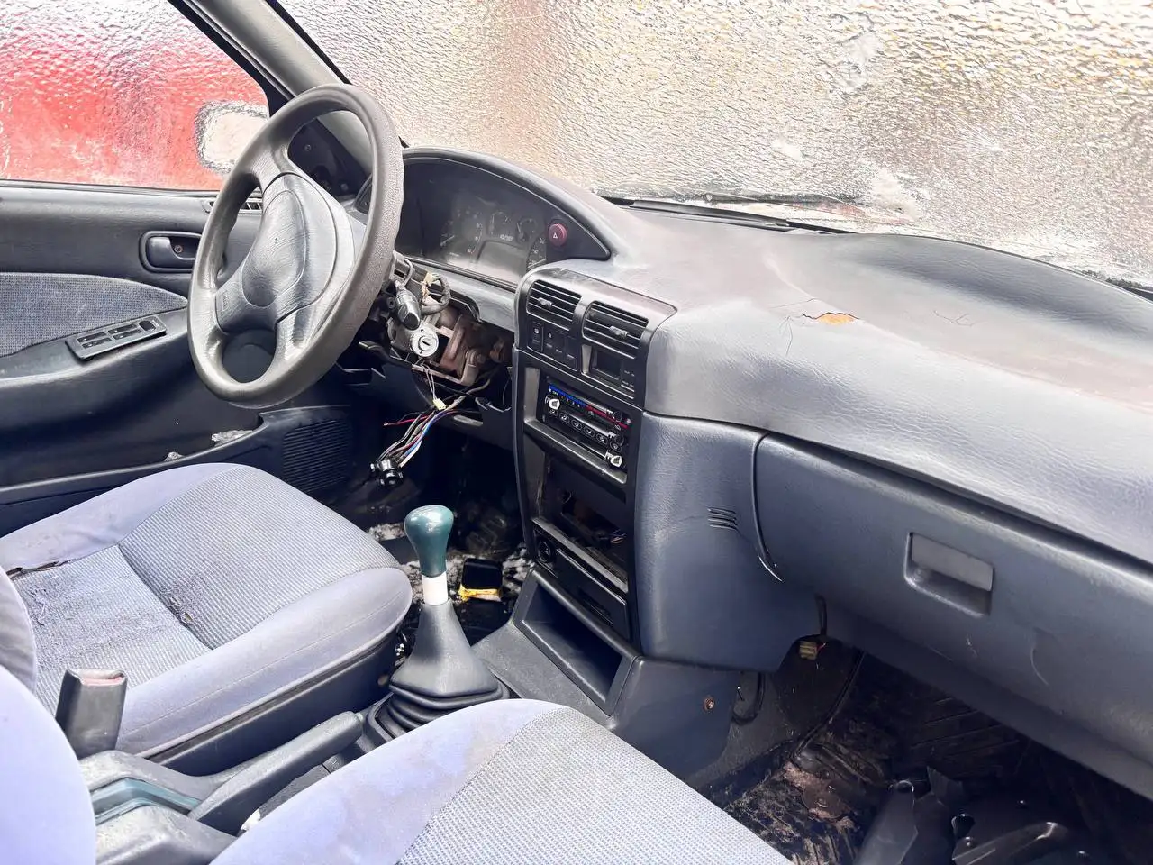 Kia Sephia 1993 года, механическая КПП, пробег 289123 км - Легковые автомобили (Авто) в Волгоград