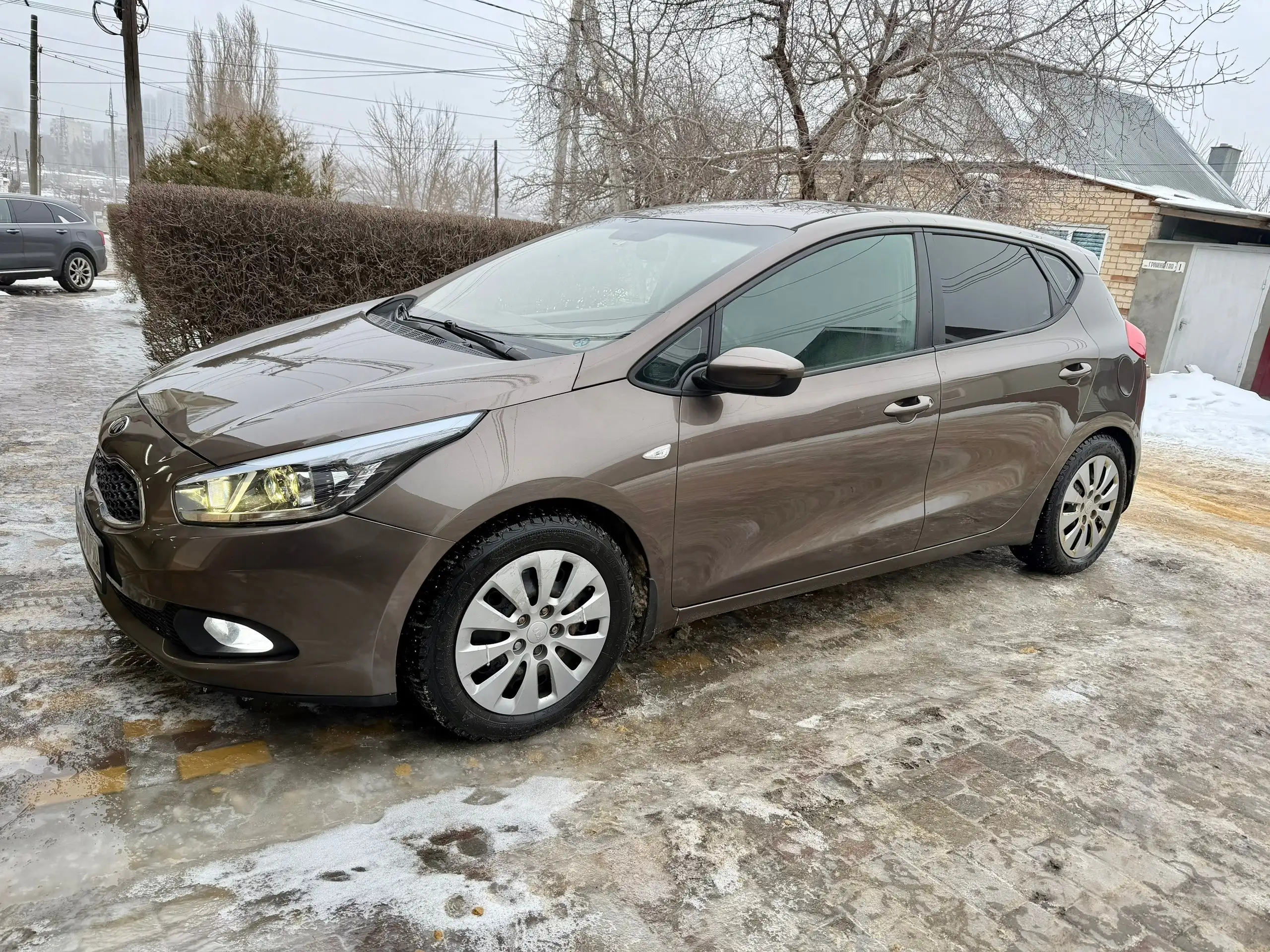Kia Ceed 2012 г.в. - механика, 1.6 л, пробег 173 000 км - Легковые автомобили (Авто) в Волгоград