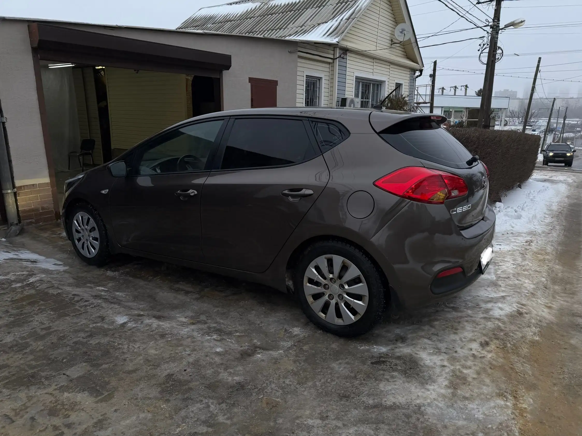 Kia Ceed 2012 г.в. - механика, 1.6 л, пробег 173 000 км - Легковые автомобили (Авто) в Волгоград