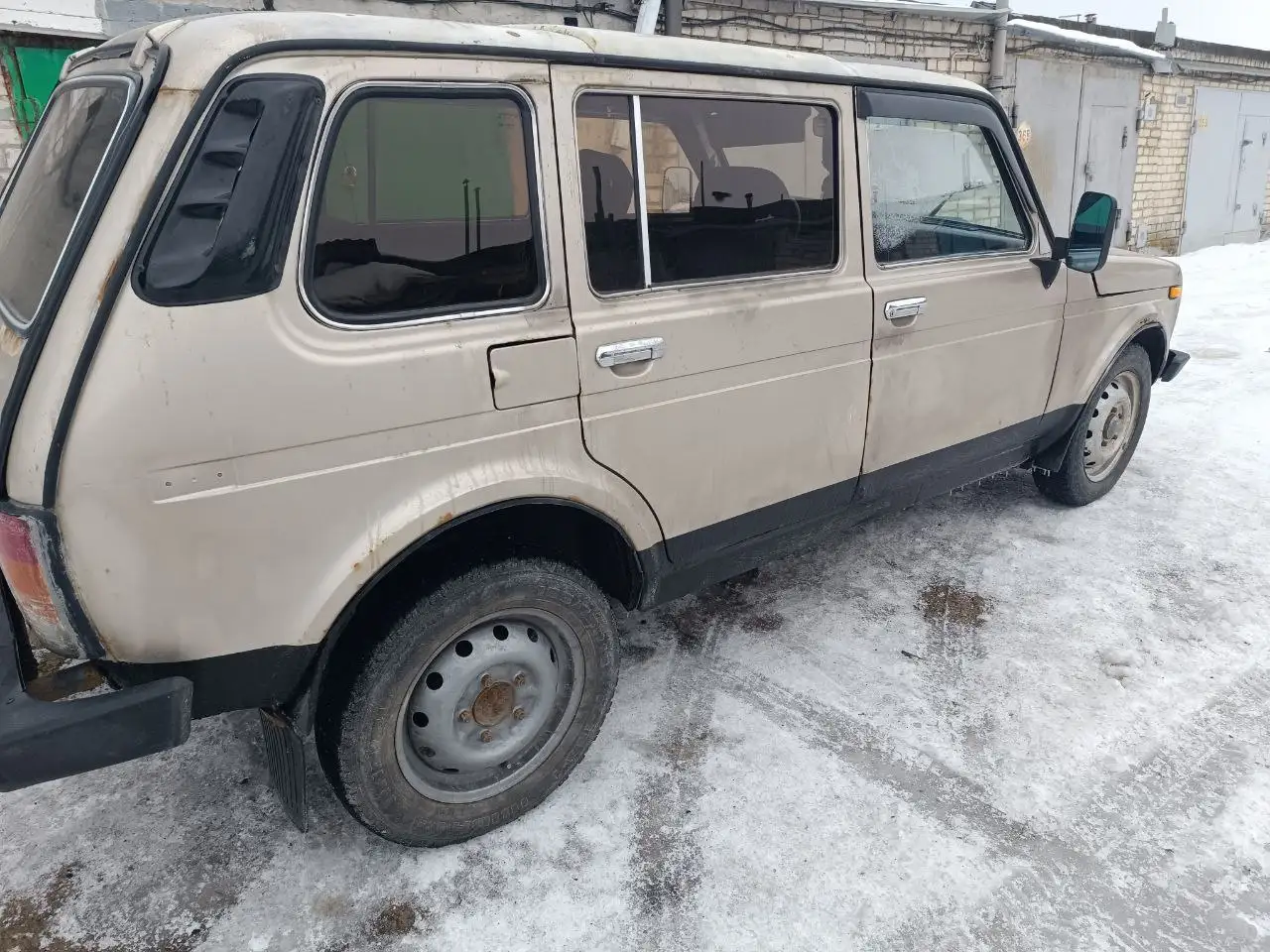 Продажа ВАЗ 2121 Нива 2001 года - Легковые автомобили (Авто) в Волгоград