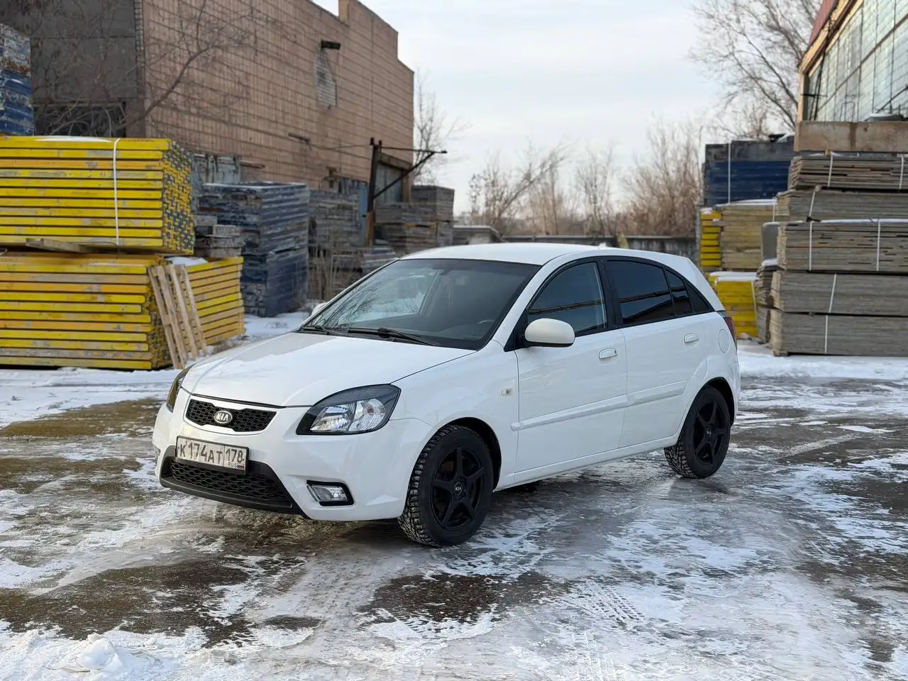 Kia Rio 2011, автомат, 320000 км, 1 хозяин - Легковые автомобили (Авто) в Волгоград
