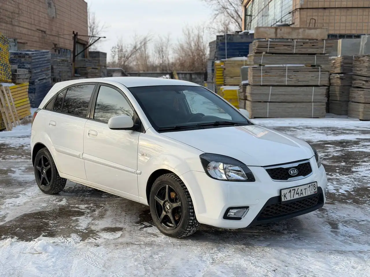 Kia Rio 2011, автомат, 320000 км, 1 хозяин - Легковые автомобили (Авто) в Волгоград