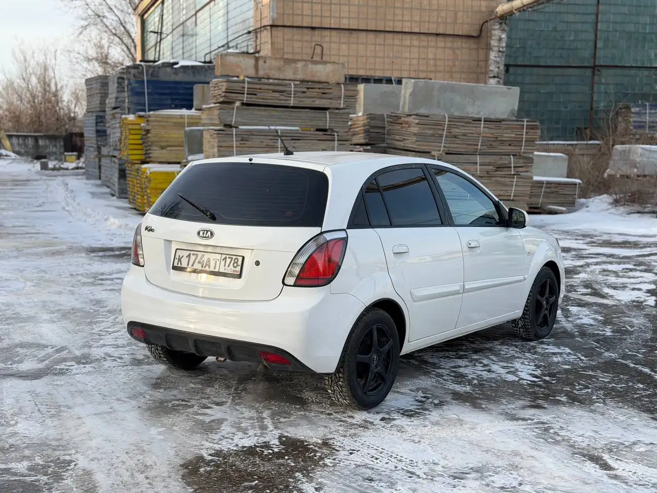 Kia Rio 2011, автомат, 320000 км, 1 хозяин - Легковые автомобили (Авто) в Волгоград