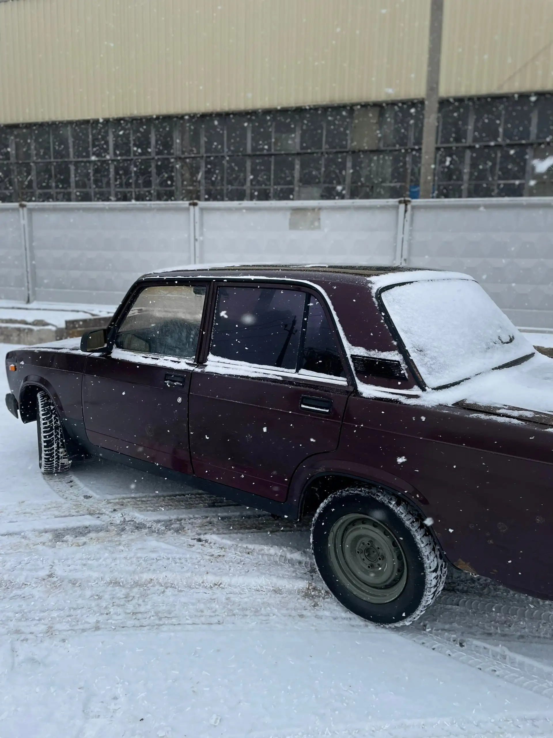 ВАЗ 2107 2010 года выпуска с пробегом 112000 км - Авто в Волжский