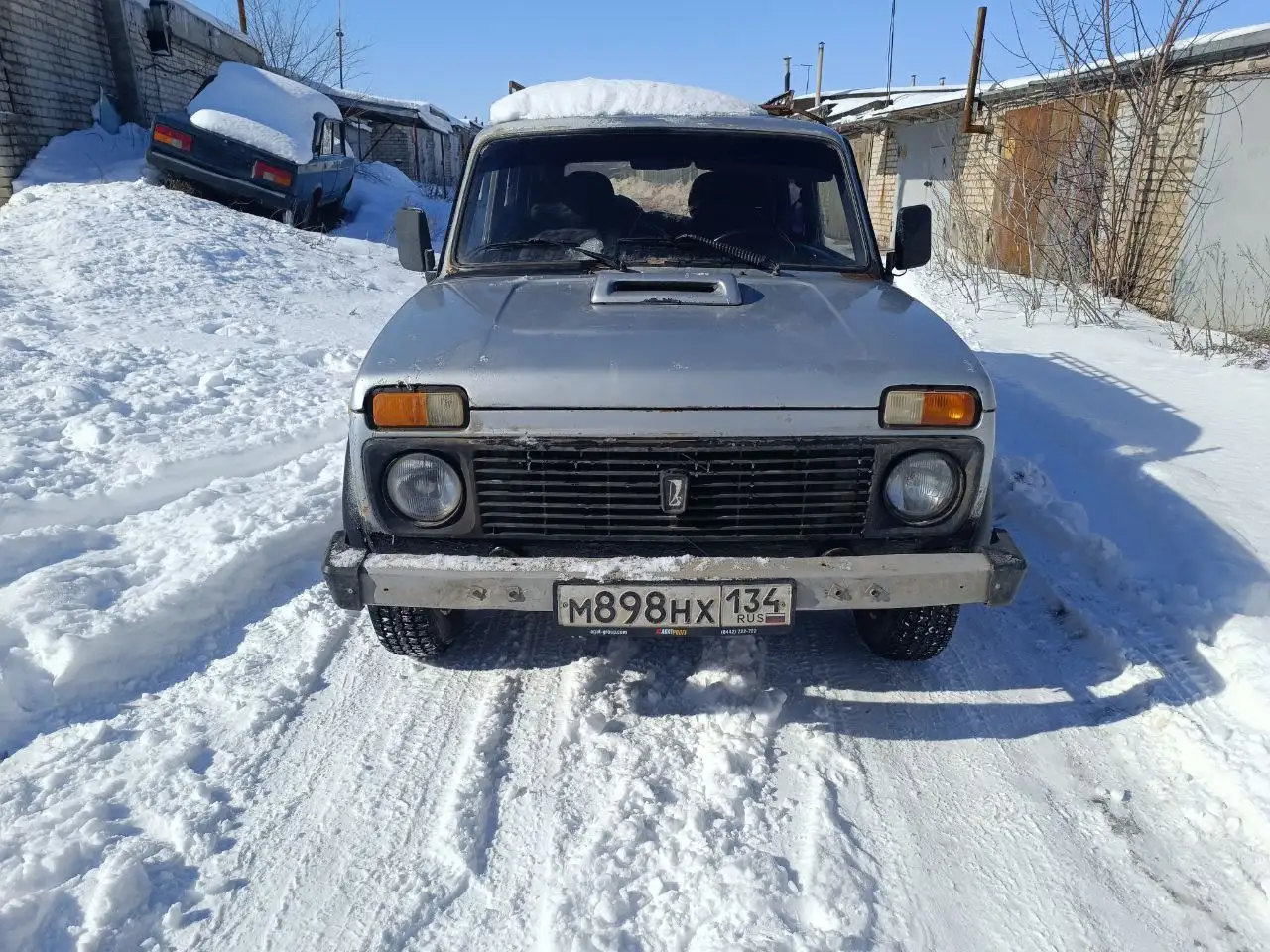 Продается Нива 2002 года, карбюратор, 5-ступенчатая МКПП - Легковые автомобили (Авто) в Волгоград