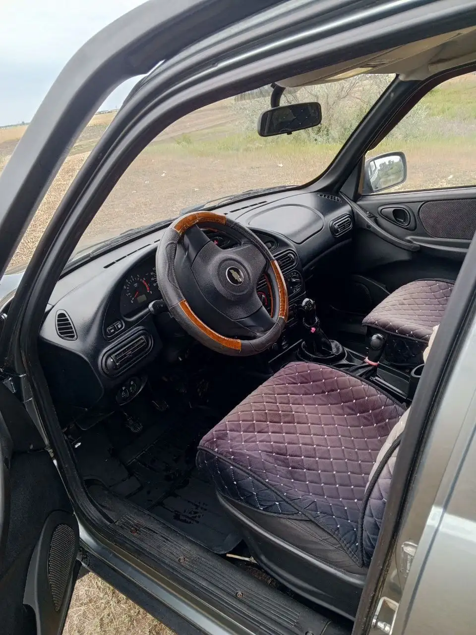 Продажа Chevrolet Niva 2014 года с пробегом 145000 км - Авто в Старая Полтавка