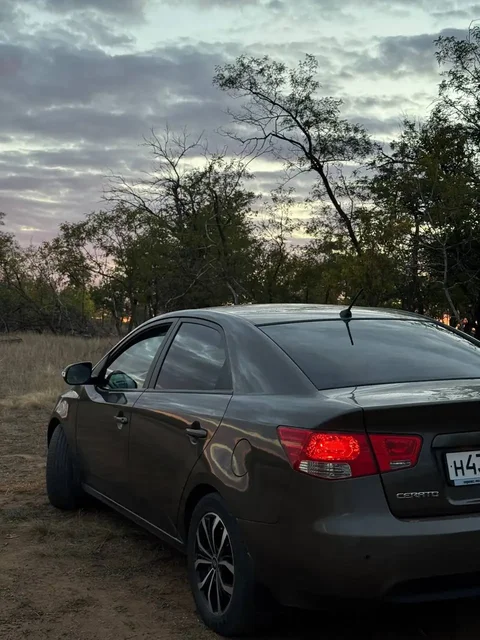 Kia Cerato 2 2010 года, автоматическая КПП, пробег 280000 км - Прицепы в Волгоград