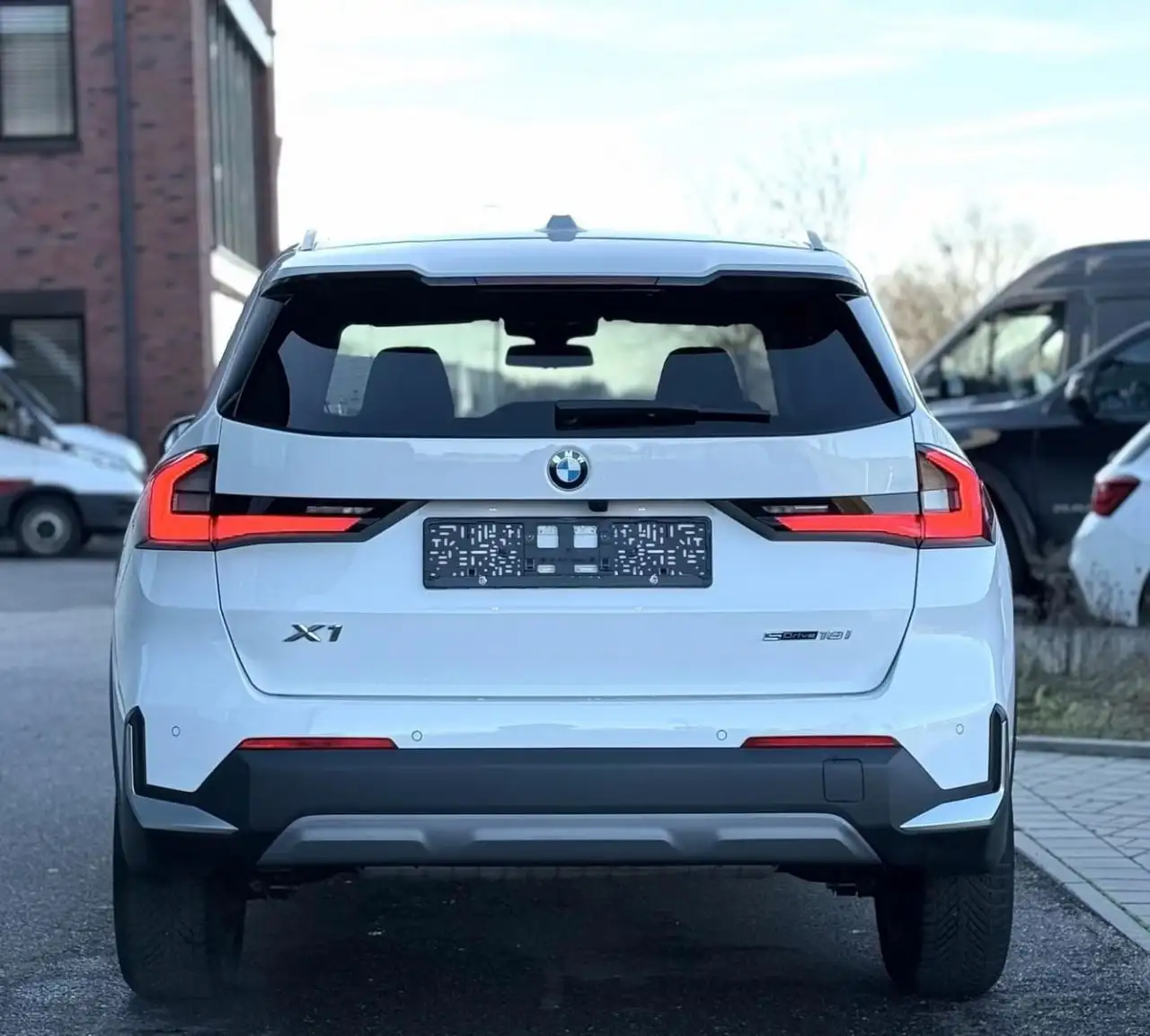 Продам автомобиль BMW X1 2023 года - Авто в Волгоград