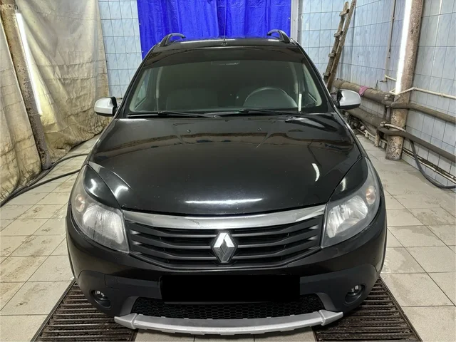 Renault Sandero Stepway 2013 с АКПП - Грузовики в Волгоград