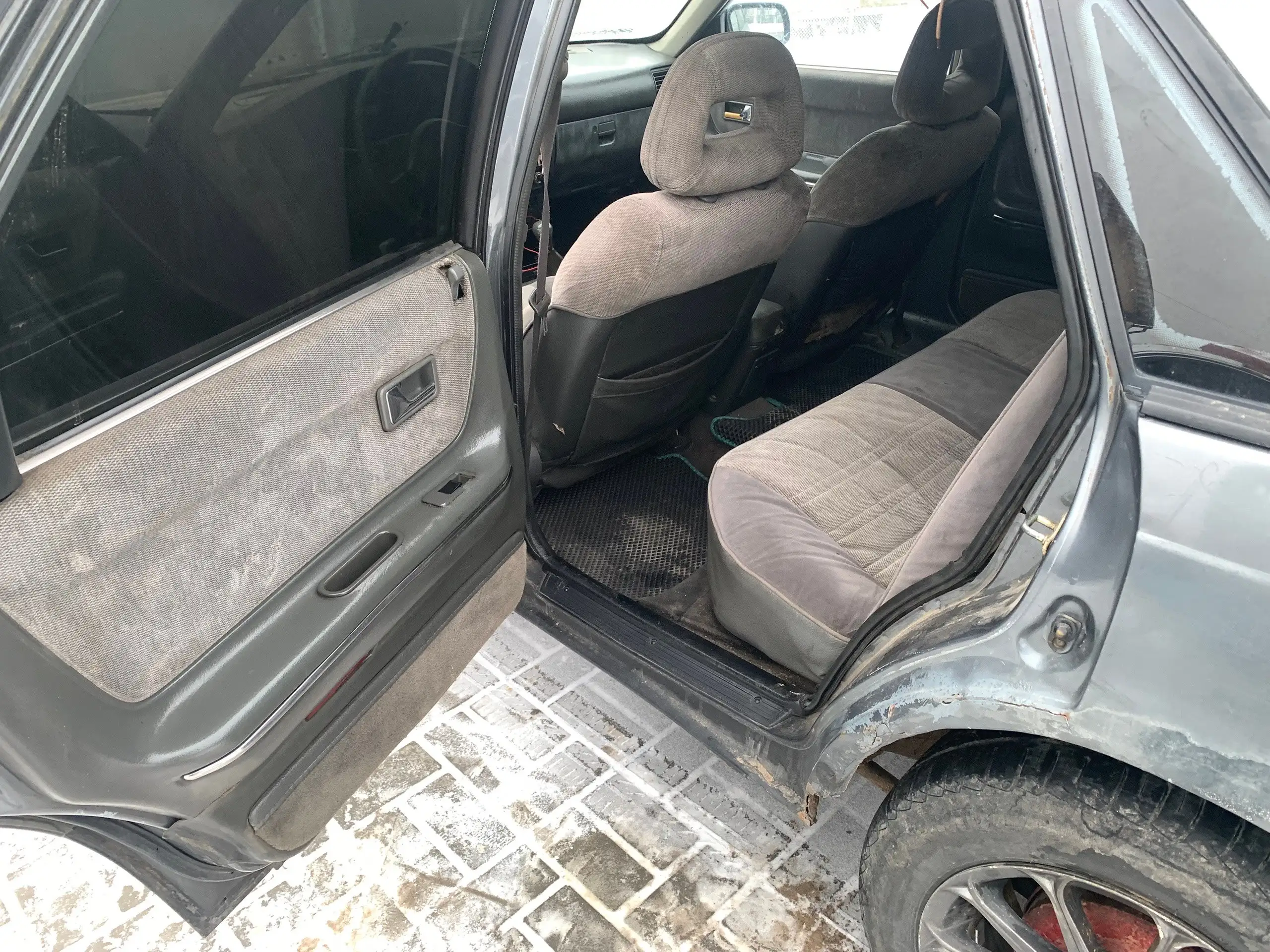 Mazda 626 1989 года выпуска - Легковые автомобили (Авто) в Волгоград